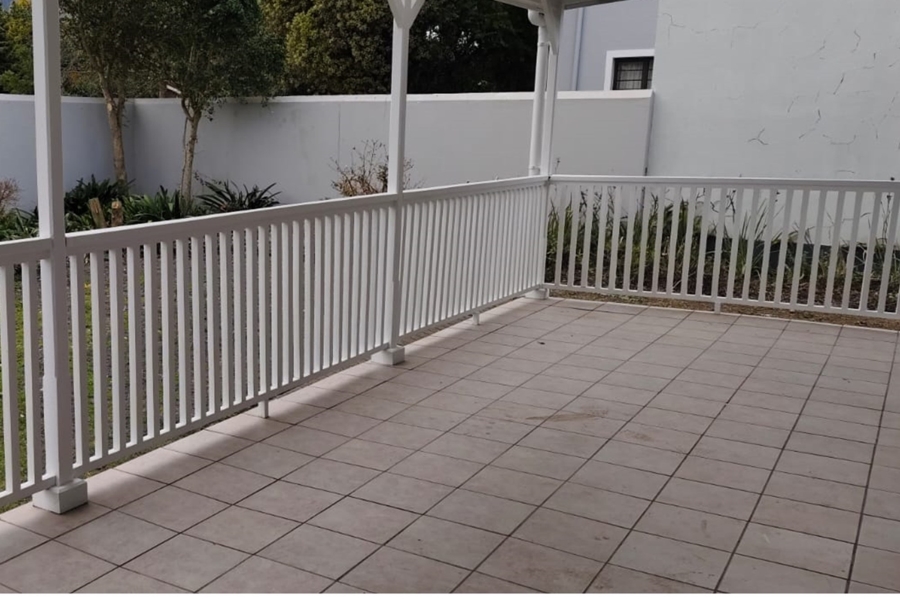To Let 4 Bedroom Property for Rent in Heather Park Western Cape